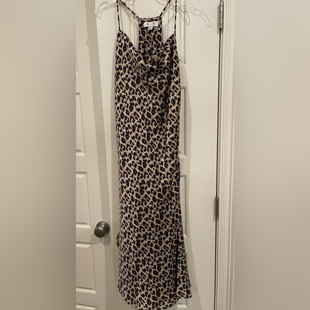 Leopard midi dress
